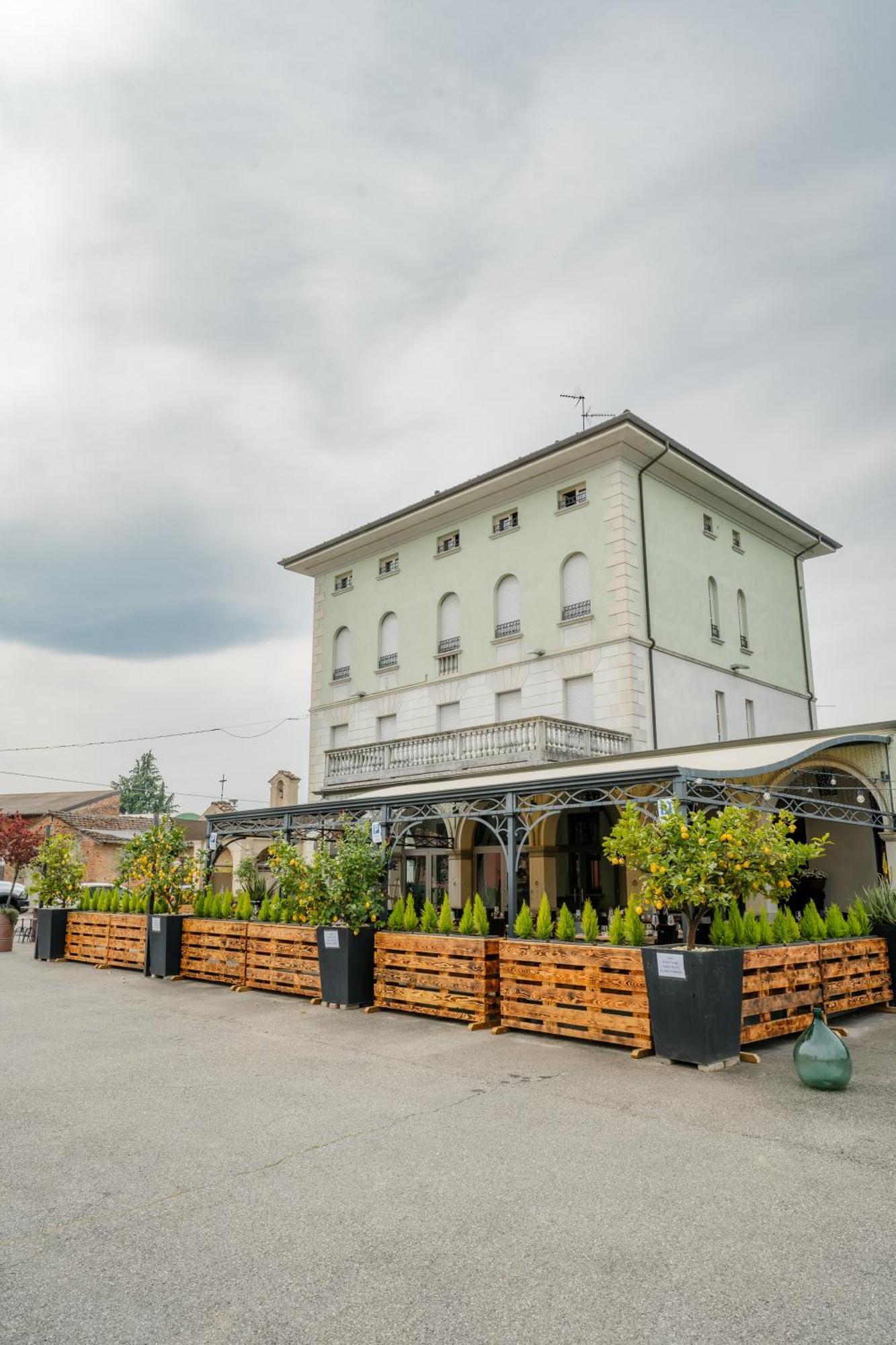 Ca'Os Locanda&Grill Vigostano Exterior photo